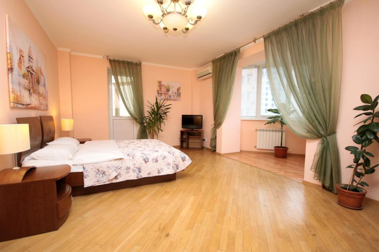 Inn Home Apartments - Livoberezhna Kyjev Exteriér fotografie